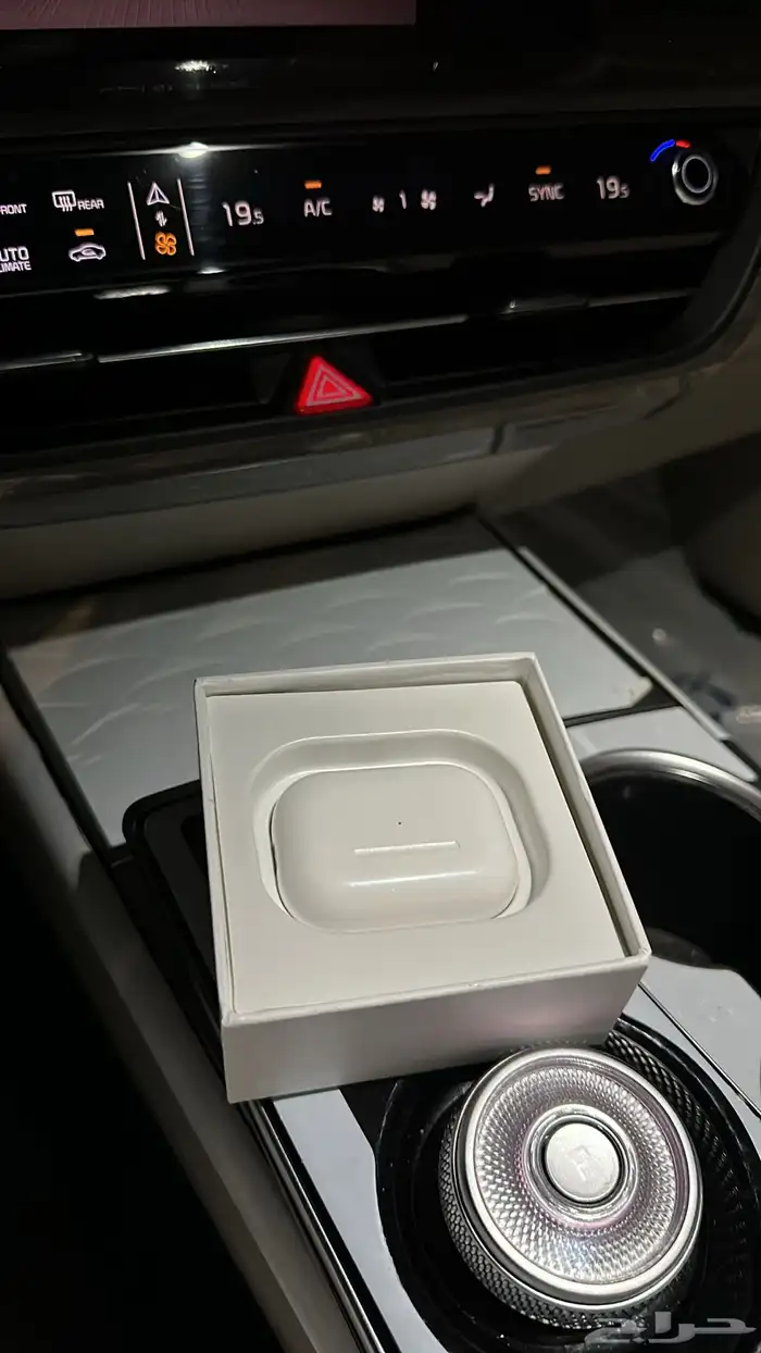 Apple AirPods Pro (2nd Generation) 1