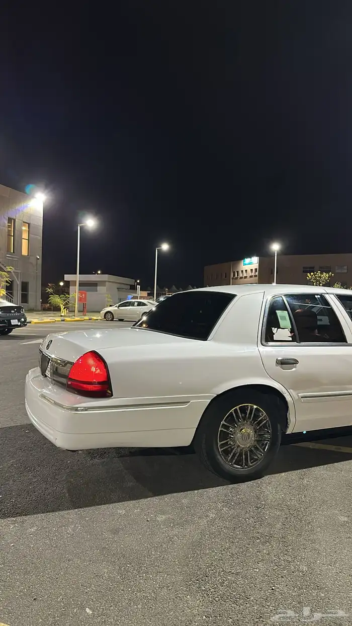 فورد ماركيز 2010 5