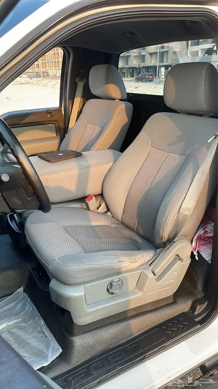 للبيع f150 موديل 2013 دبل 8 سلندر 11