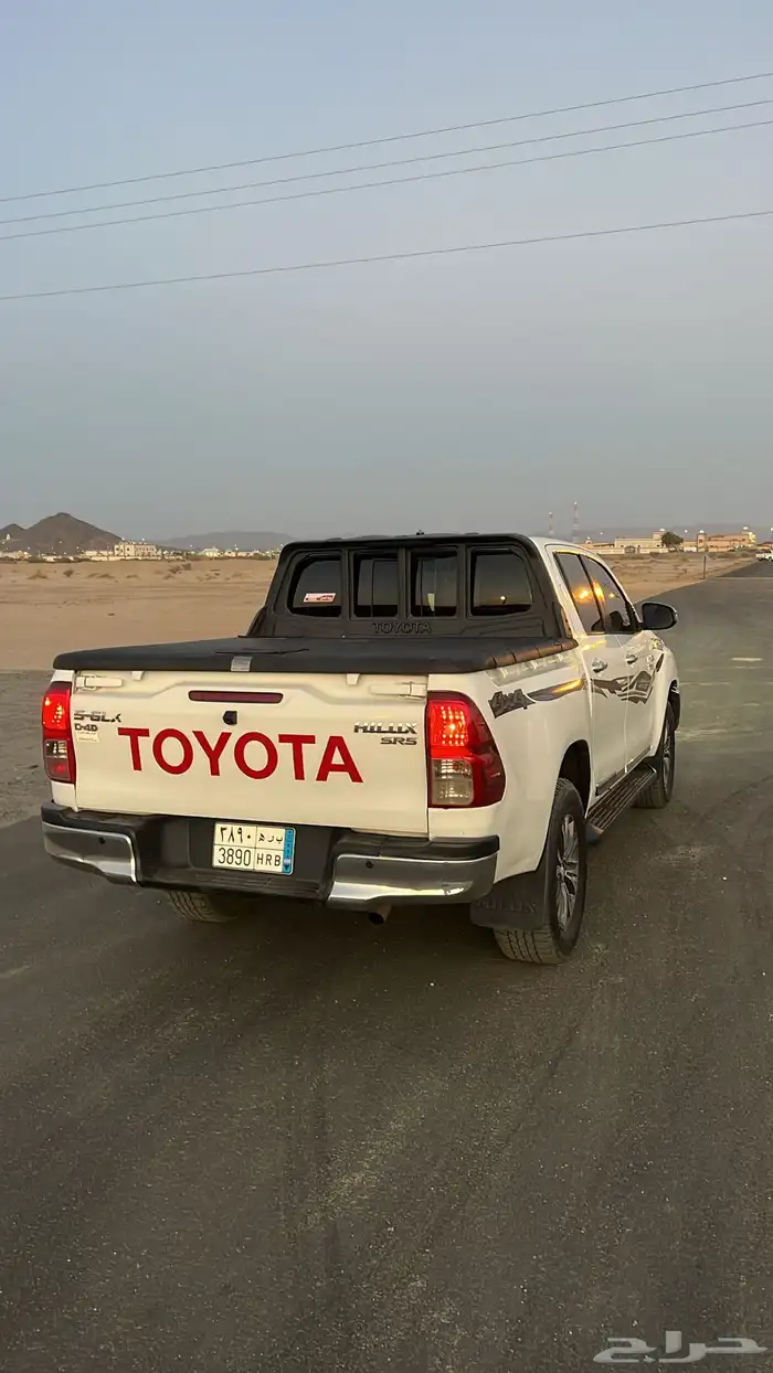 هايلكس 2020 مكينه 2800المالك الاول سيار شرط بيدي ومتحركات 1