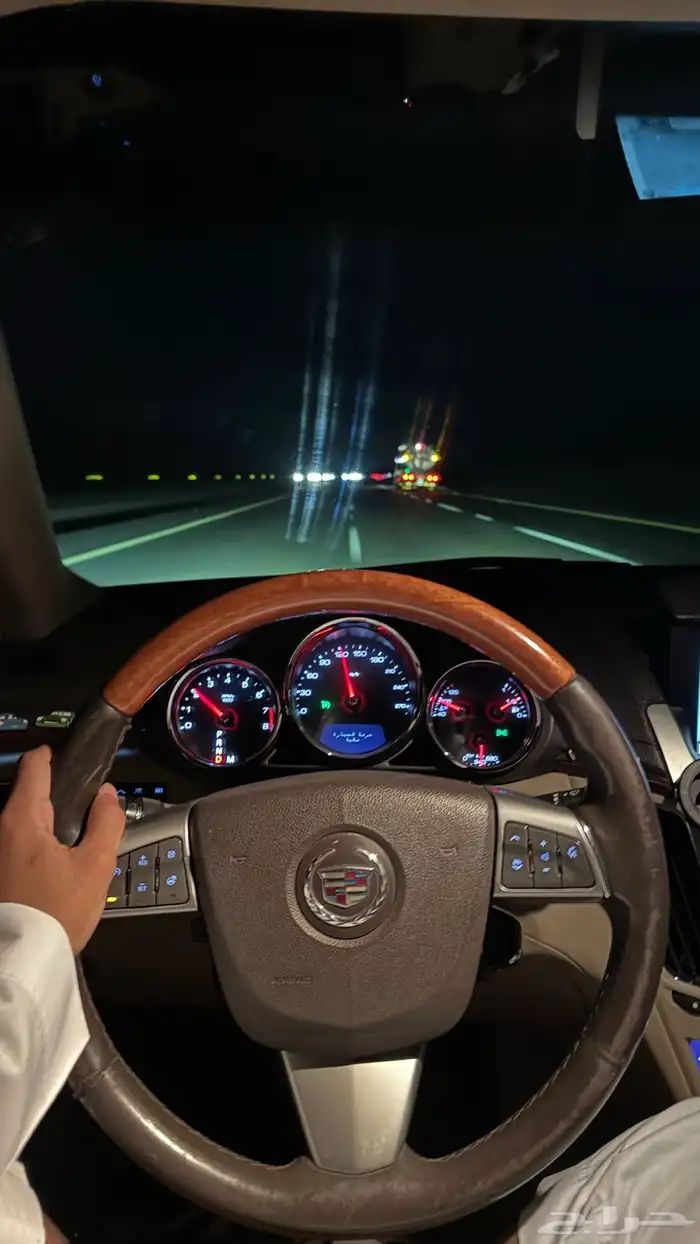 كاديلاك 2011 5