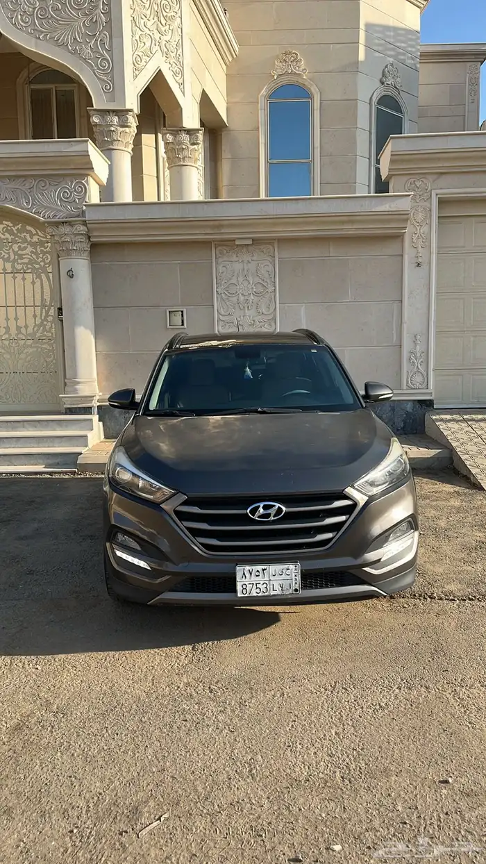 توسان 2018 نص فل 8