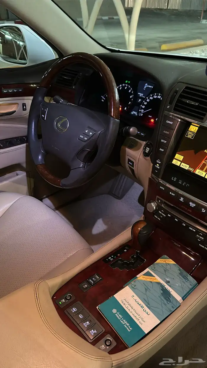 لكزس 2012 LS   460L 16