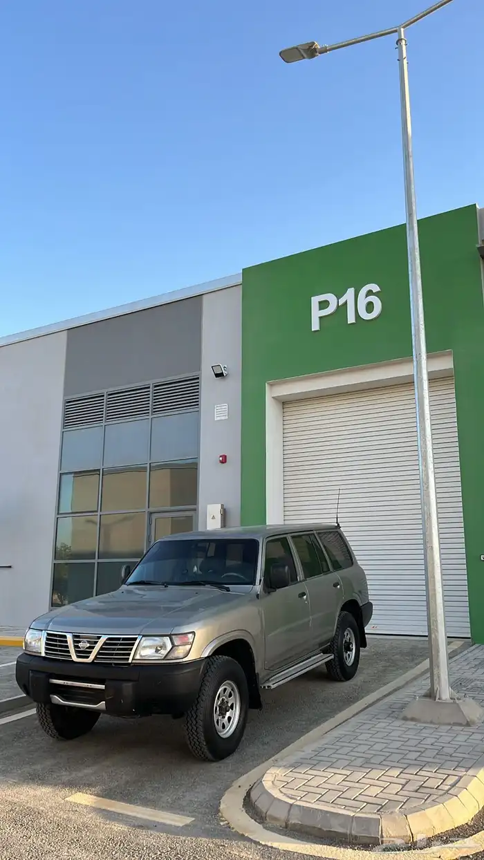 نيسان باترول. 0