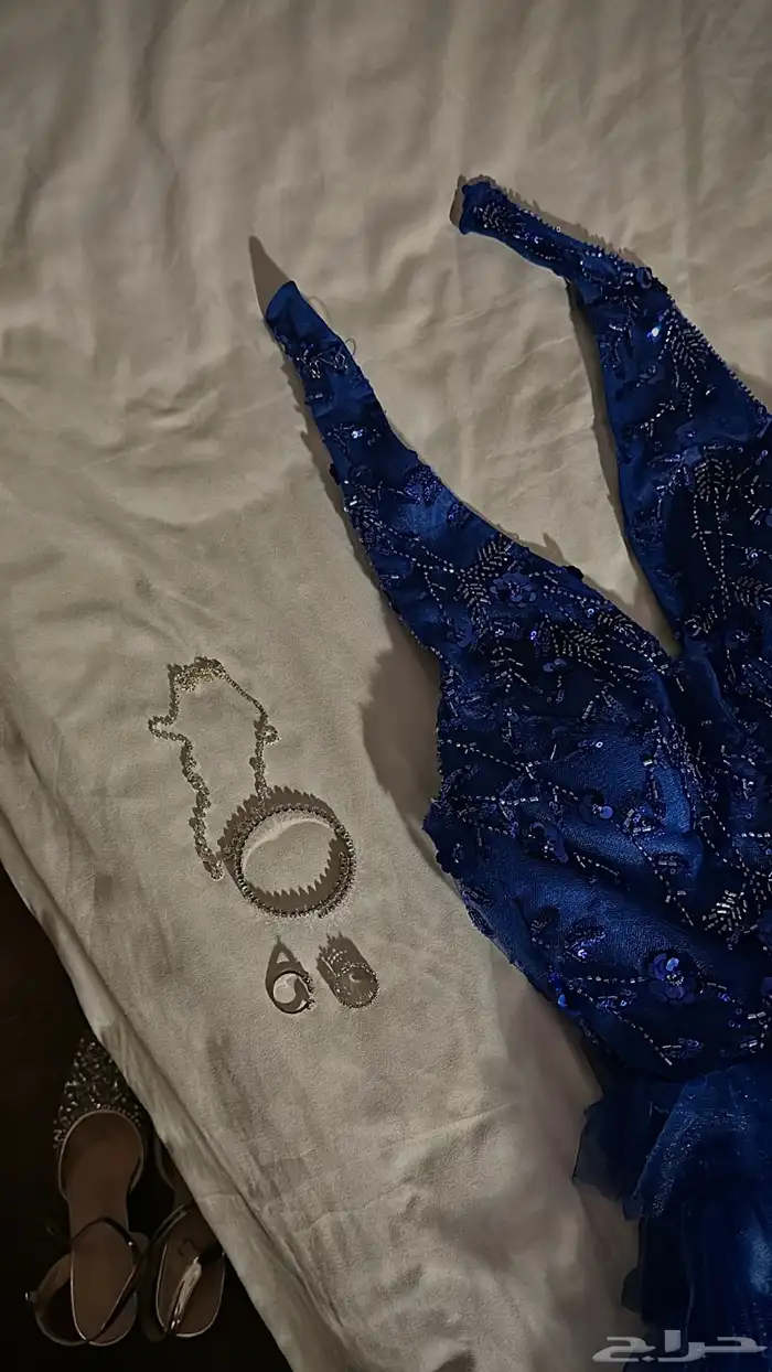 فستان مستعمل مره وحده جديد متجر ماقلا مقاس S 0