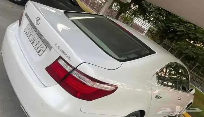 لكزس 20088 اللون أبيض فل كامل سعودي 7