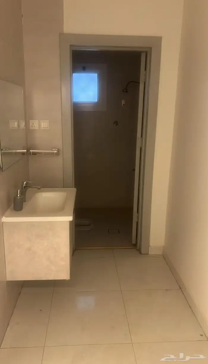 دور ثاني للإيجار حي الرمال 2