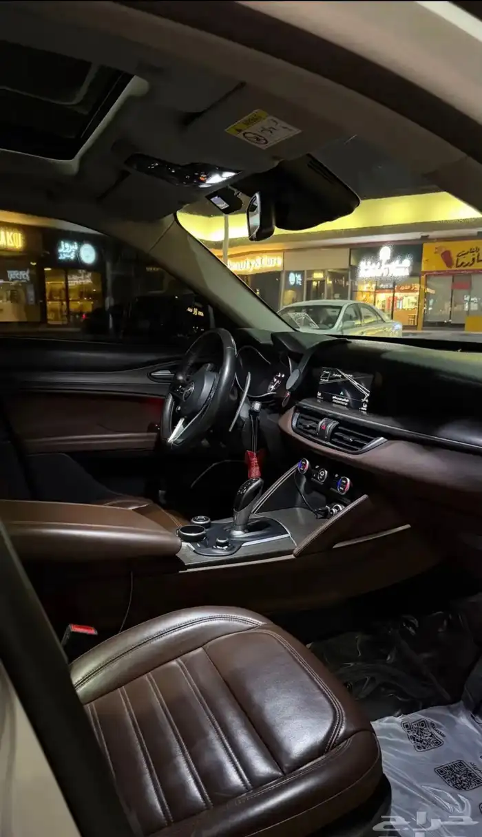 الفا روميو ستيلفيو 9