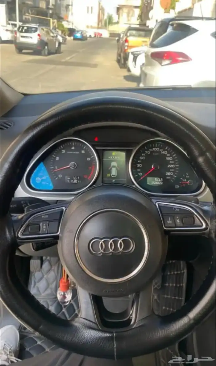 أودي Q7 ( نظيفة ) 15