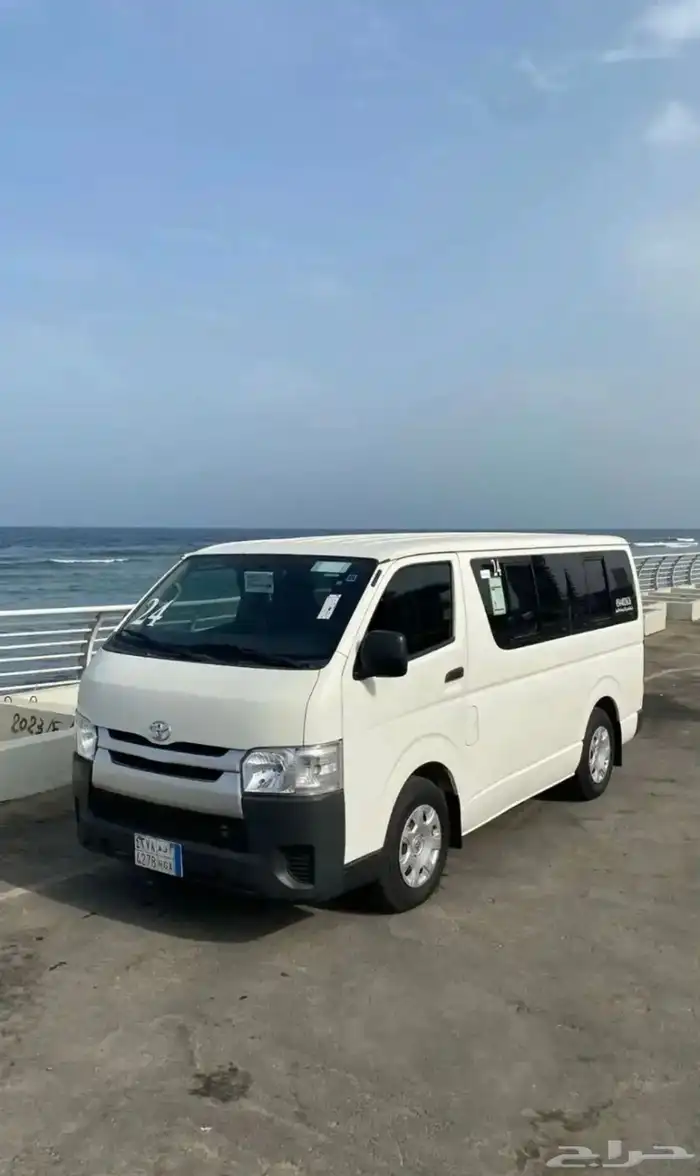 باص الإيجار مع سائق 0