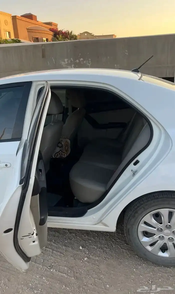 كيا سيراتو . 2