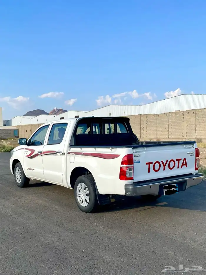 هايلوكس 2014 نظيفة 1