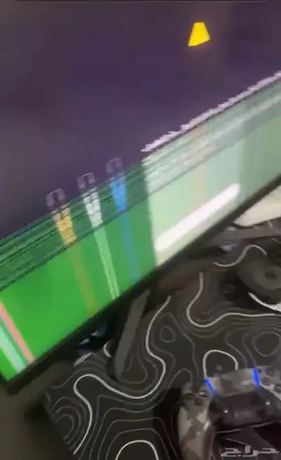 شاشه الترا قير ال جي 260 فريم 4K فيها كسر خفيف نص الشاشه index