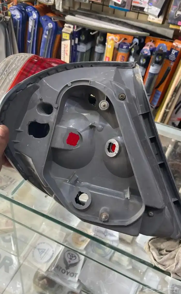 انوار و اسطبات و ديكورات و مساطر كامري 2003 إلى 2006 17