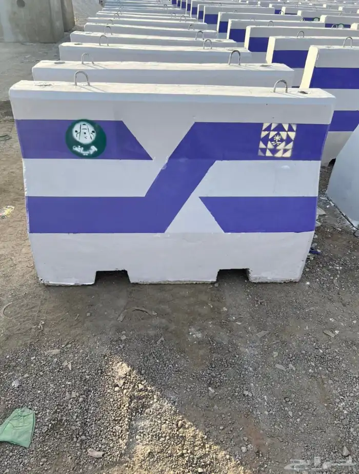 مصنع نيوجرسي حواجز خرسانيه ومناهل مسبقه الصنع 1