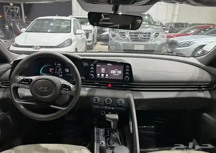 هيونداي لنترا موديل 2025 نص فل نضيف جدا ممشى قليل 12