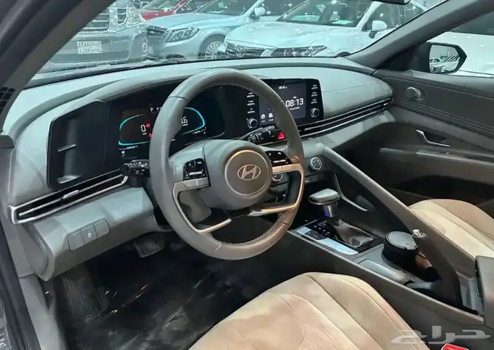 هيونداي لنترا موديل 2025 نص فل نضيف جدا ممشى قليل 10