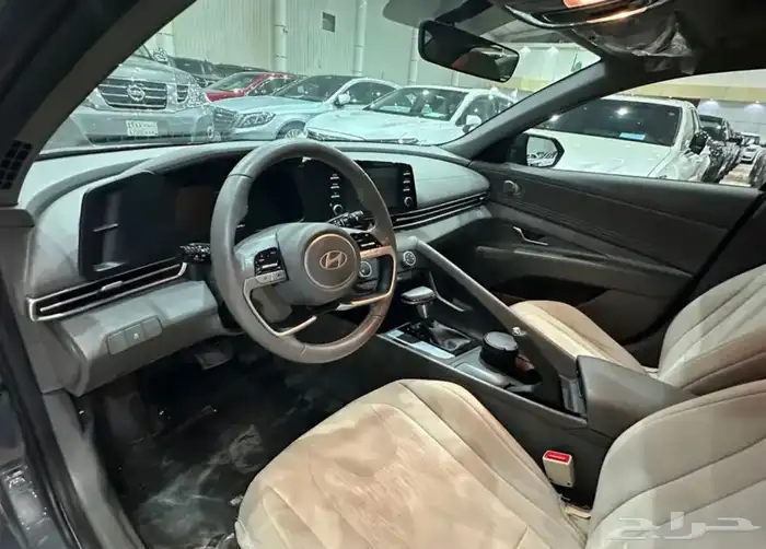 هيونداي لنترا موديل 2025 نص فل نضيف جدا ممشى قليل 6