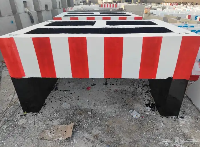 مصنع نيوجرسي حواجز خرسانيه ومناهل مسبقه الصنع 5