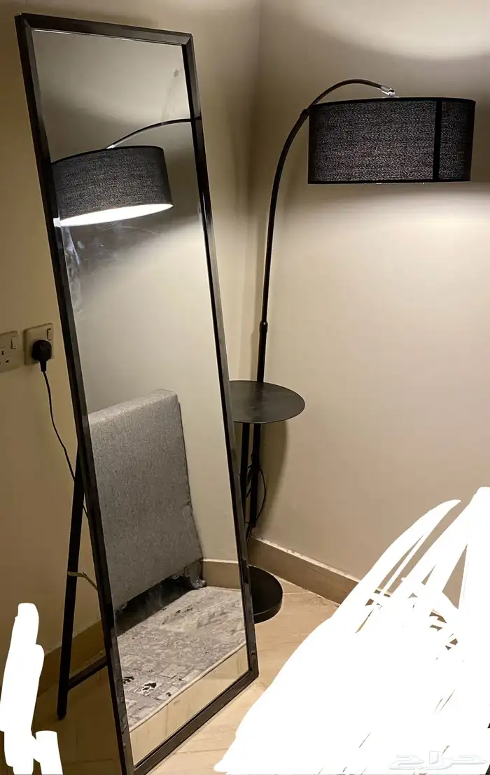 مرايه مع ابجوره 0