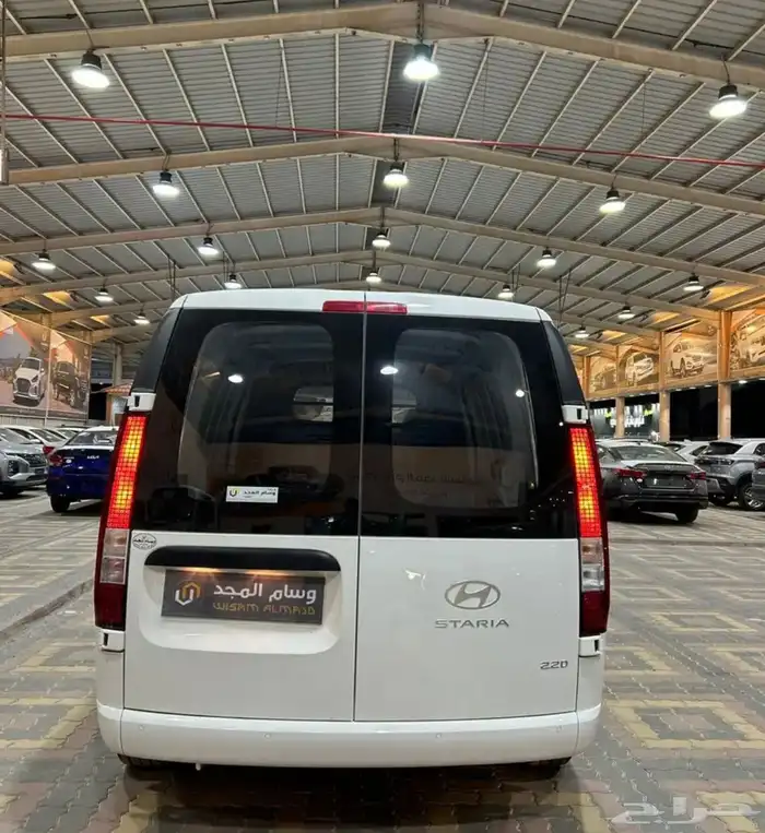 عرض خاص للشركات هيونداي ستاريا بضاعة ديزل 2025 السعر 116675 4