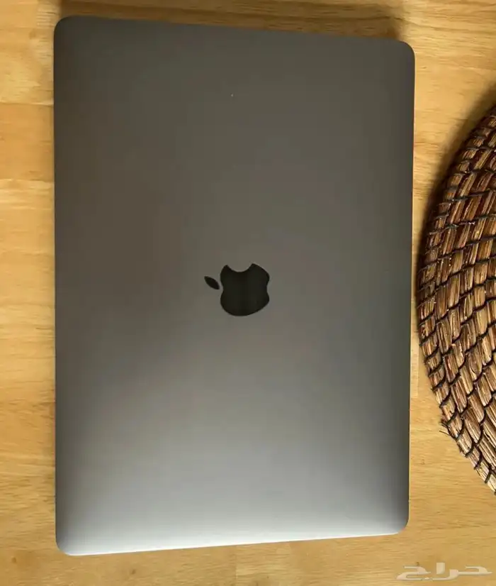 ماك بوك برو 2022 1