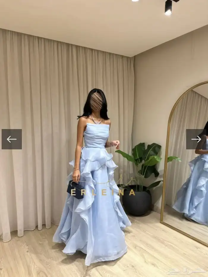 ثلاث فساتين للبيع 1