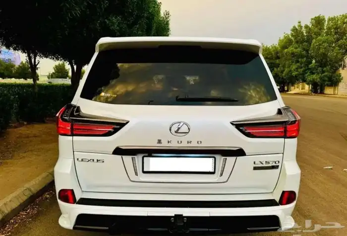 لكزس 2020 LX570 فل كامل وكالة بلاك اديشن 2