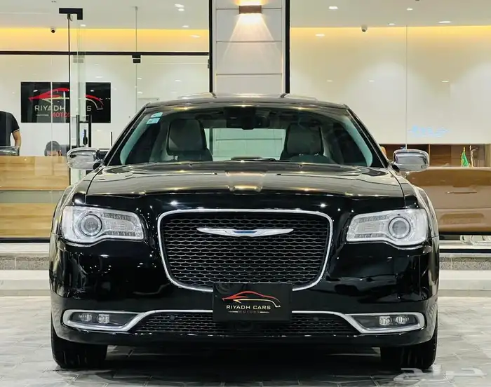 كرايزلر 2015 V6 فل الفل ( بحالة ممتازة ) 2