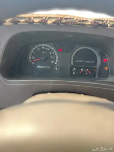 باص ميتسوبيشي 2015 30 راكب index