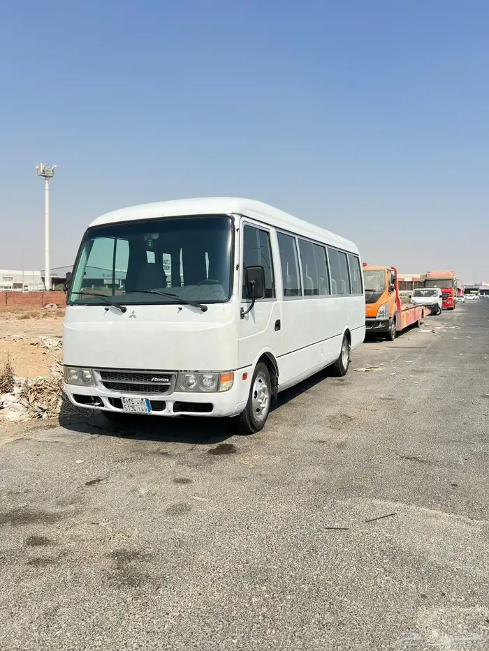 باص ميتسوبيشي 2015 30 راكب 0