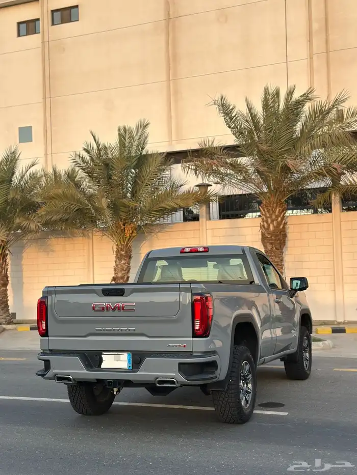 جي ام سي سييرا 2025 AT4 شبه جديد 12