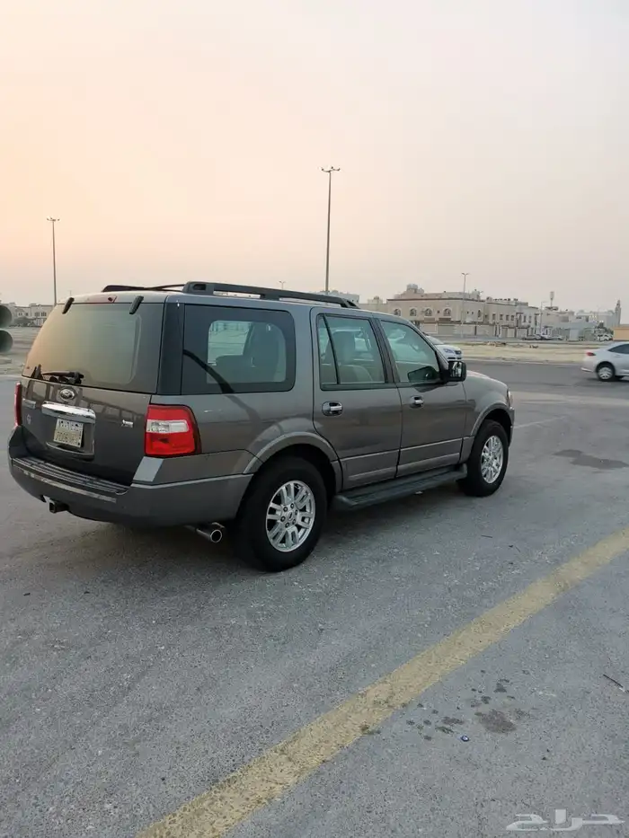 فورد اكسبيدشن 2013 2