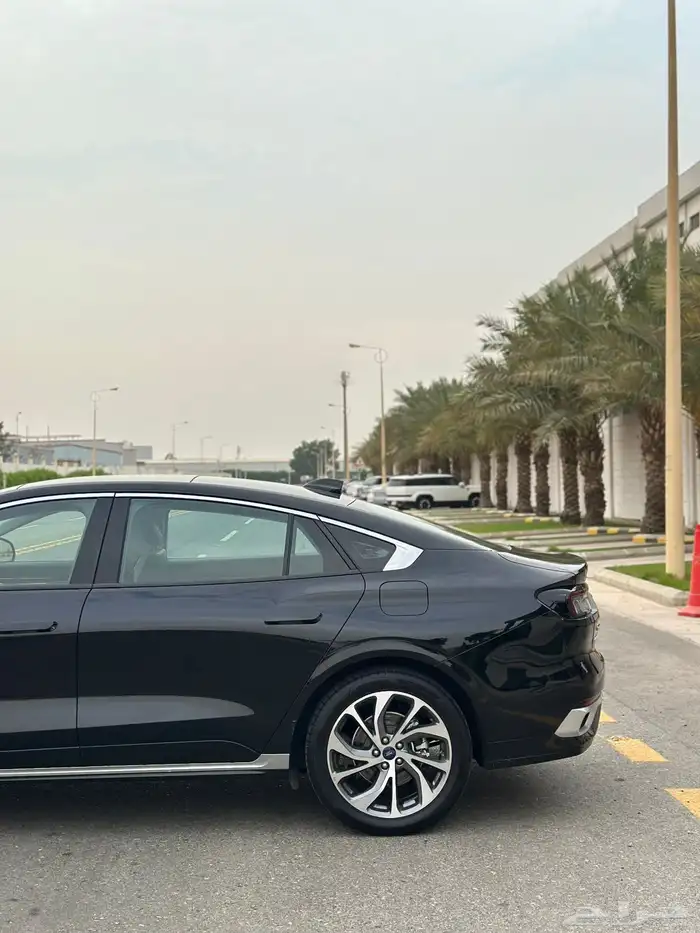 فورد توروس تيتانيوم 2023 6