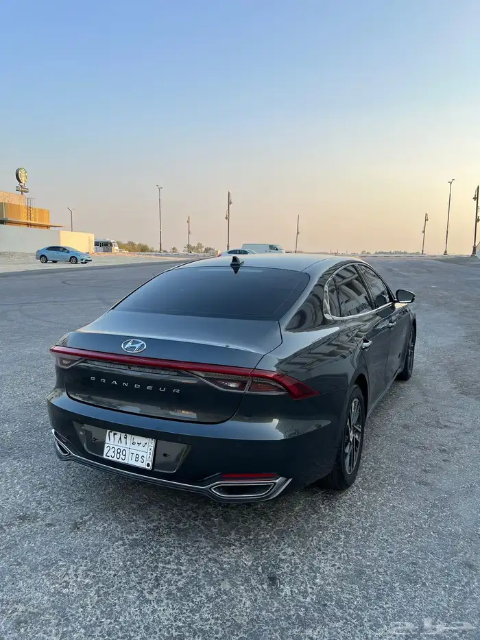 هيونداي ازيرا 2020 فل ((عداد ديجتال)) 4