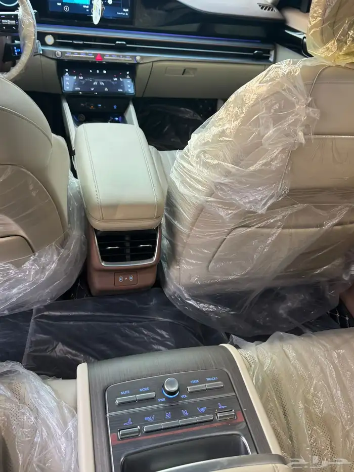 ازيرا 2025 سعودي أعلى فئه ماشي 20 الف ع الشرط 9