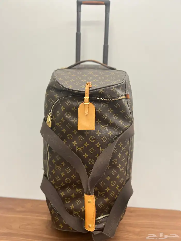 للبيع مجموعة شنط Louis Vuitton أصلية 8