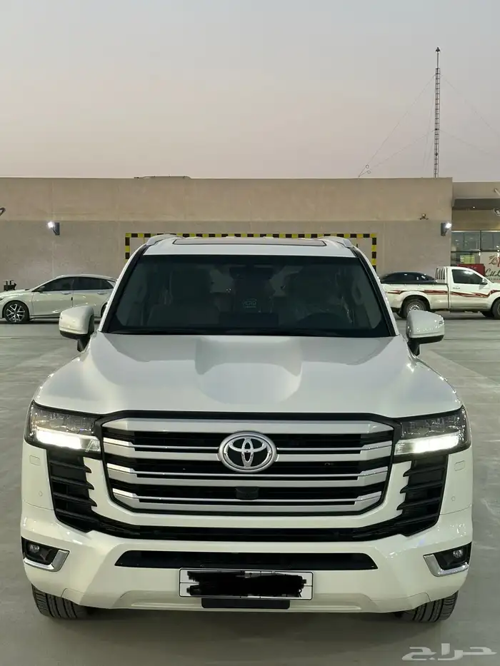 لاندكروزر GRX4 ديزل موديل 2024 10