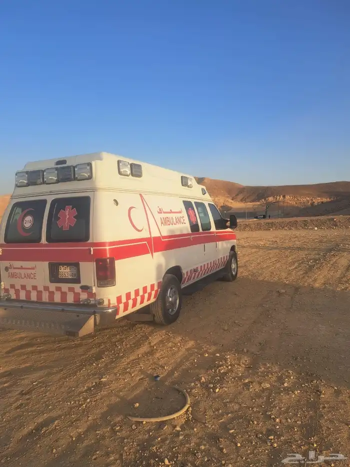 سيارات اسعاف بمسعفين للإيجار 8