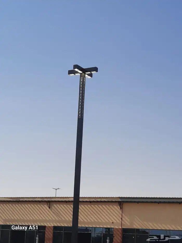 نوفر جميع أنواع أعمدة الإنارة والقواعد الخرسانية 0