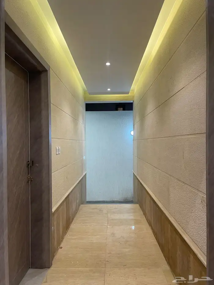 للبيع شقق دور ارضي بمدخل خاص داخل حد الحرم بالرانوناء 0