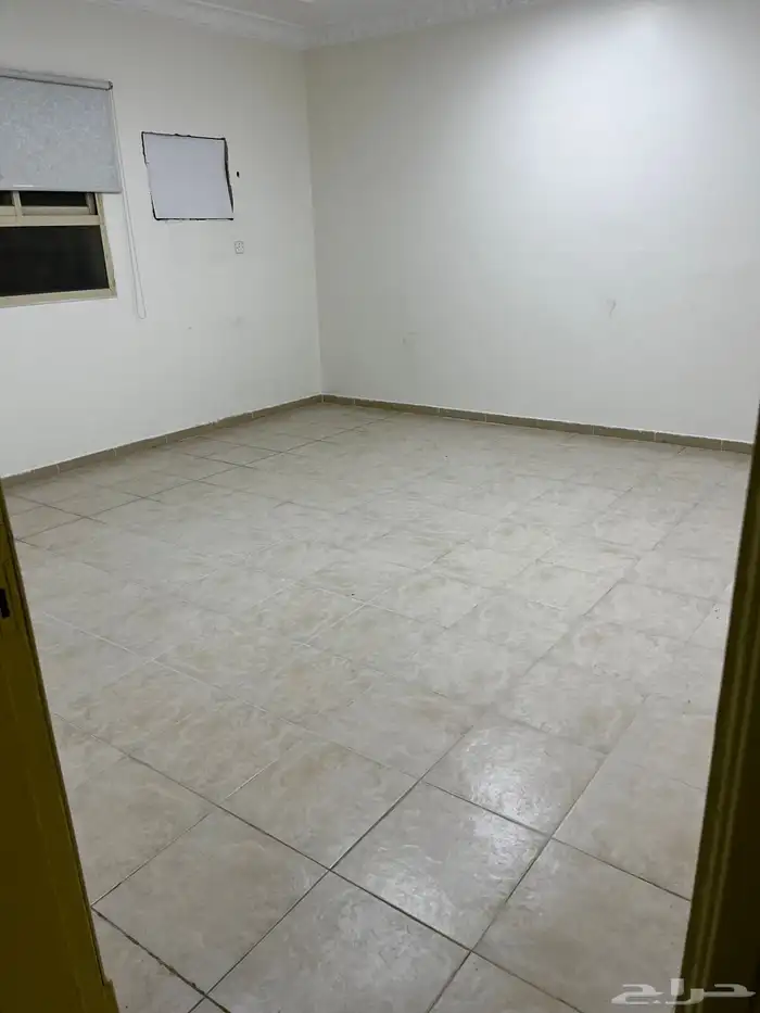 شقة 3 غرف وصالة ف ظهره لبن تقاطع عسير مع الطائف 8