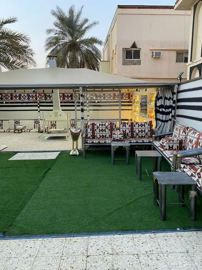 بيت شعر الملكي 9