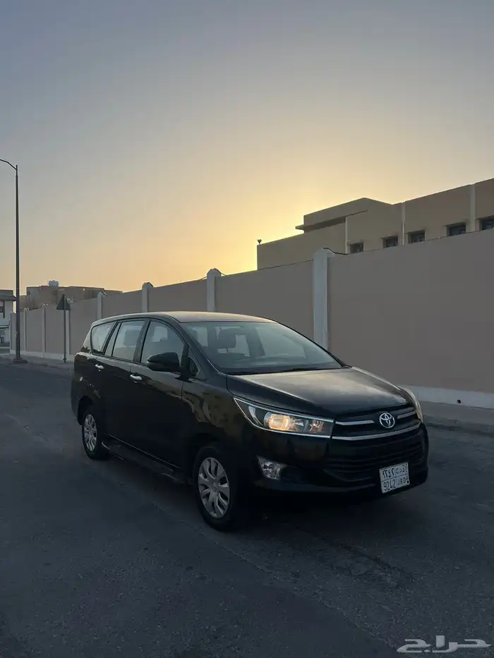 تويوتا انوفا 2018 ستاندرد 12