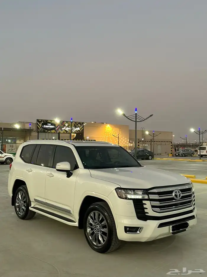 لاندكروزر GRX4 ديزل موديل 2024 11