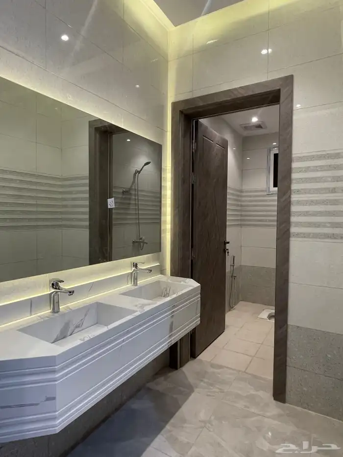 للبيع شقق دور ارضي بمدخل خاص داخل حد الحرم بالرانوناء 6