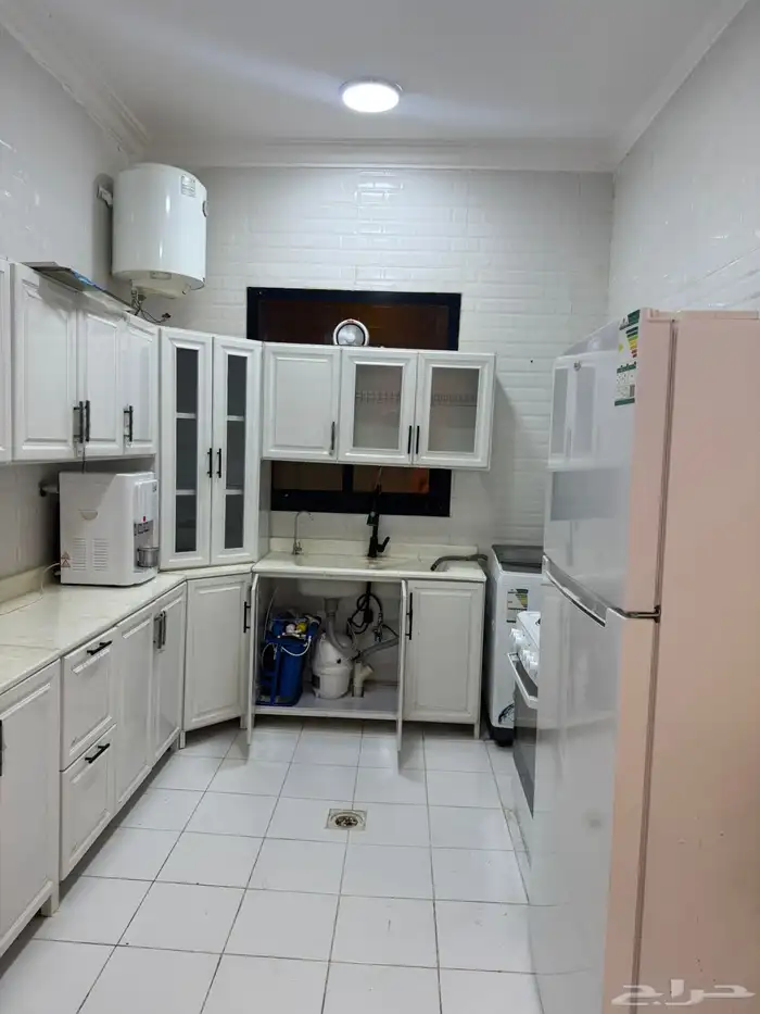 شقه للايجار حي تنال الرمال مؤثثه 3