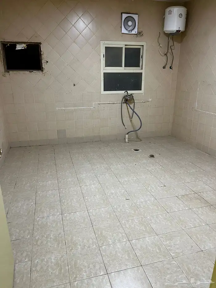 شقة 3 غرف وصالة ف ظهره لبن تقاطع عسير مع الطائف 3