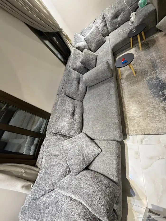 كنب وطاولة طعام وسير رياضي وجلسة ارضية واسرة اطفال من ايكيا 2