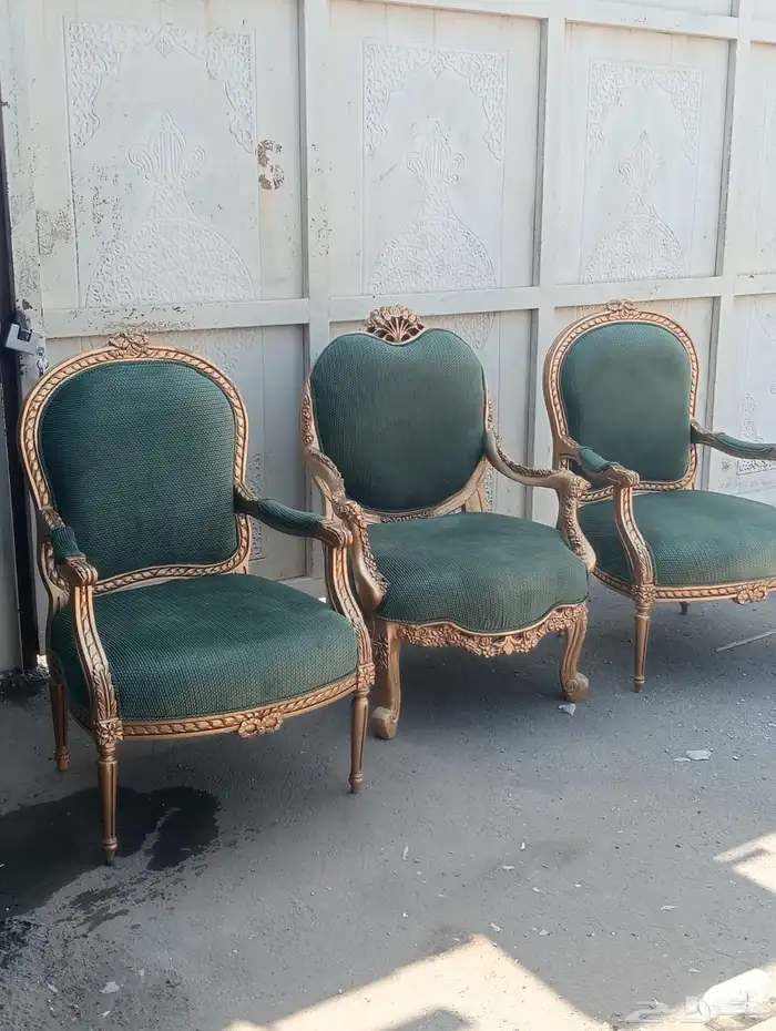 كراسي للبيع نظيفه خشب زان مصري 3